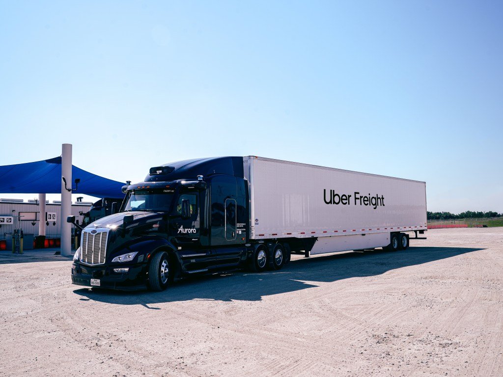 Uber Freight dan startup truk self driving Aurora bermitra untuk perjalanan jarak jauh